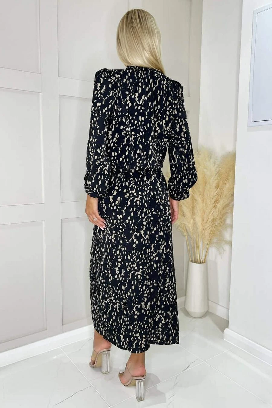 AX Paris Black And Beige Printed High Neck Split Skirt Midi Dress 4 AX Paris Black And Beige Printed High Neck Split Skirt Midi Dress - Image 4