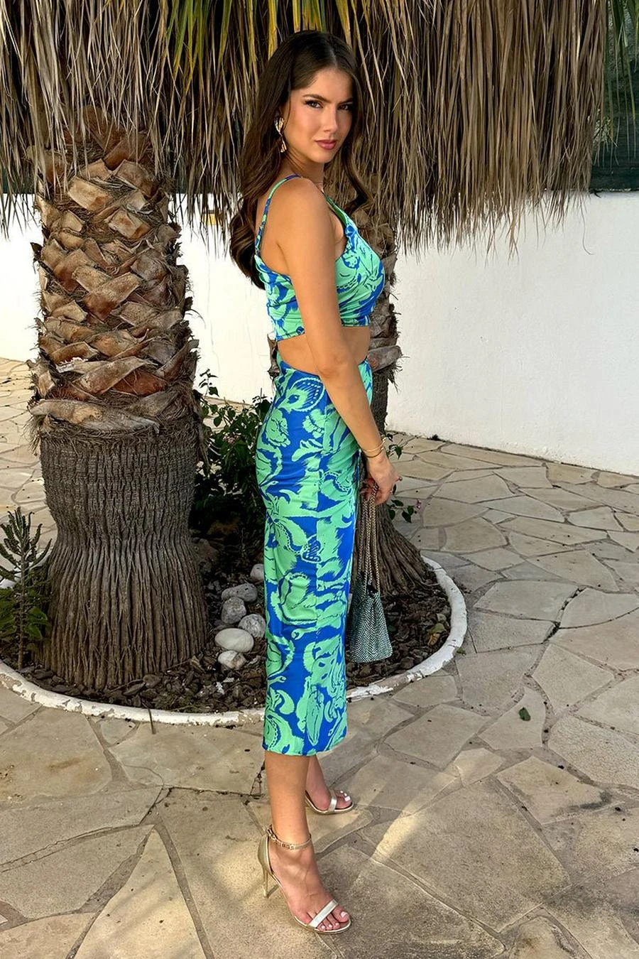 AX Paris Green And Blue Abstract Printed Asymmetric Cut Out Midi Dress 4 AX Paris Green And Blue Abstract Printed Asymmetric Cut Out Midi Dress - Image 4