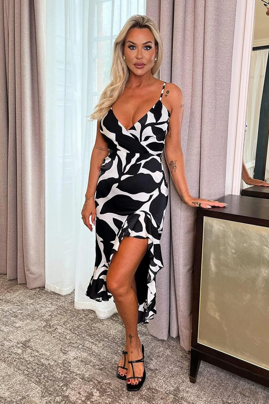 AX Paris Black And White Leaf Print Strappy Wrap Top High Low Frill Hem Midi Dress 3 AX Paris Black And White Leaf Print Strappy Wrap Top High Low Frill Hem Midi Dress - Image 3